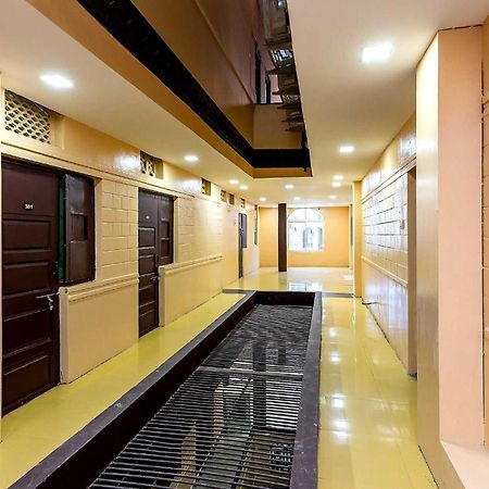 Spot On Hotel Sawera Индаур Экстерьер фото