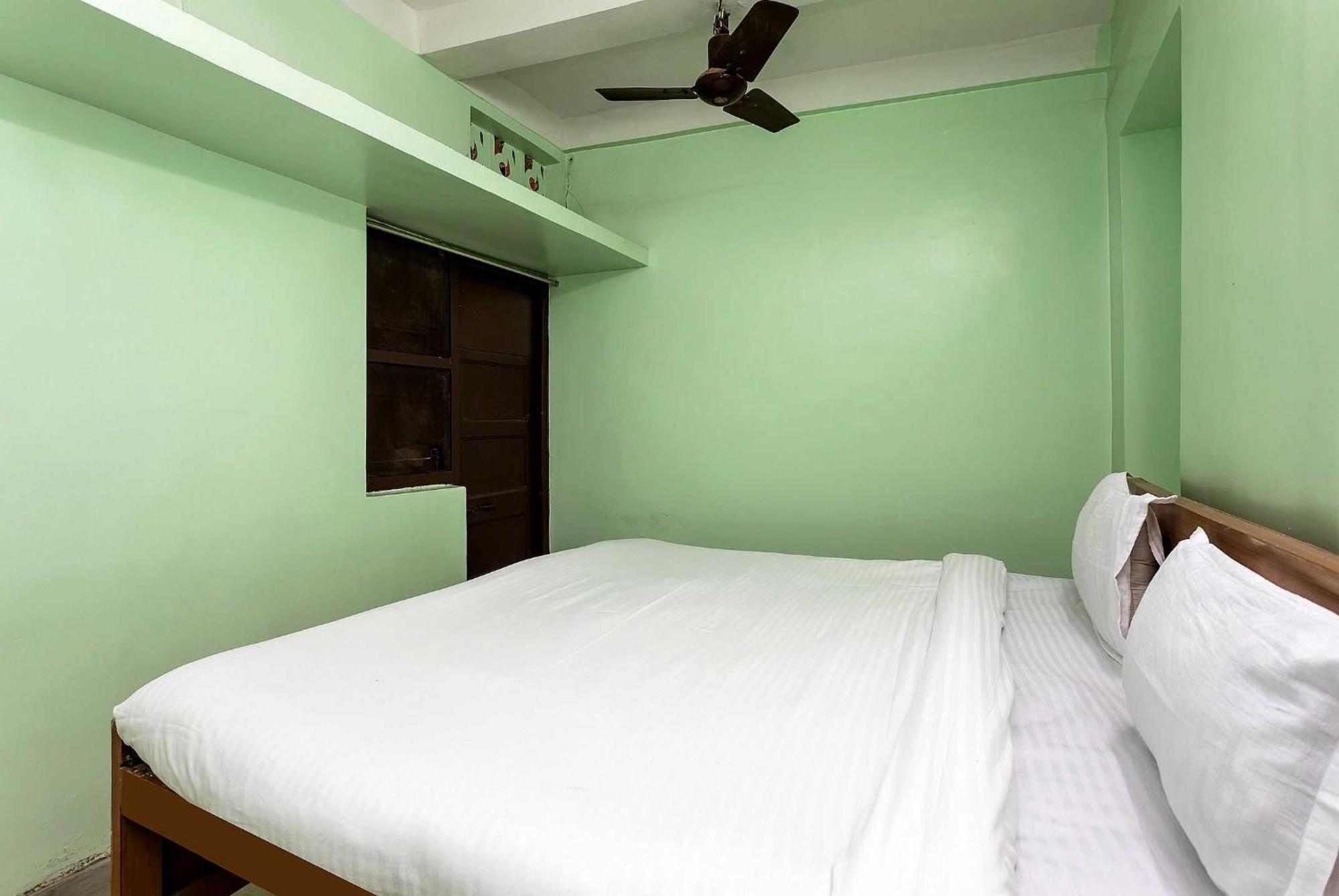 Spot On Hotel Sawera Индаур Экстерьер фото