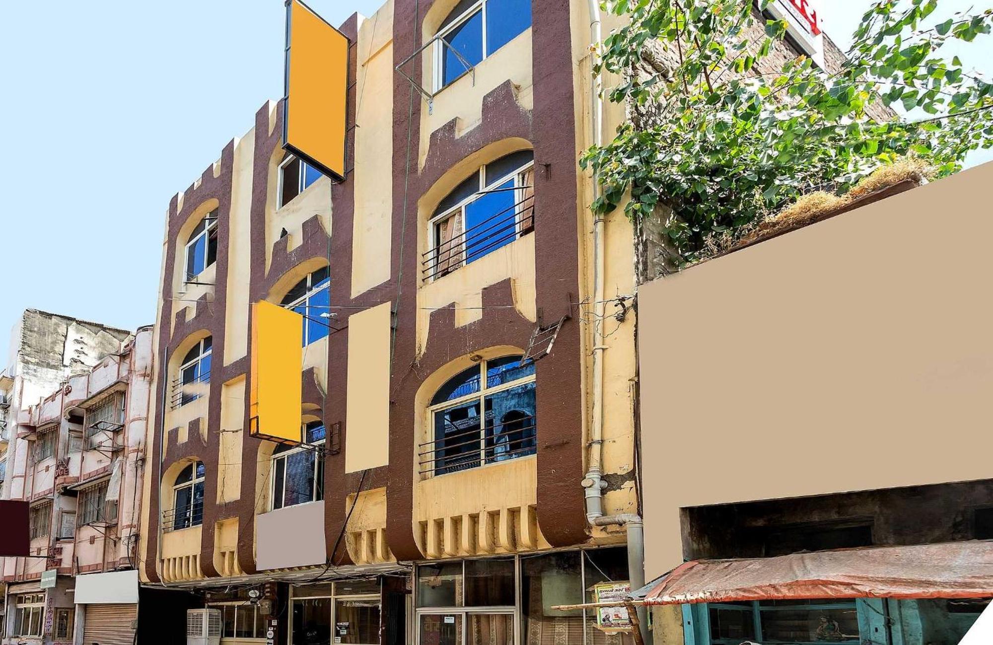 Spot On Hotel Sawera Индаур Экстерьер фото