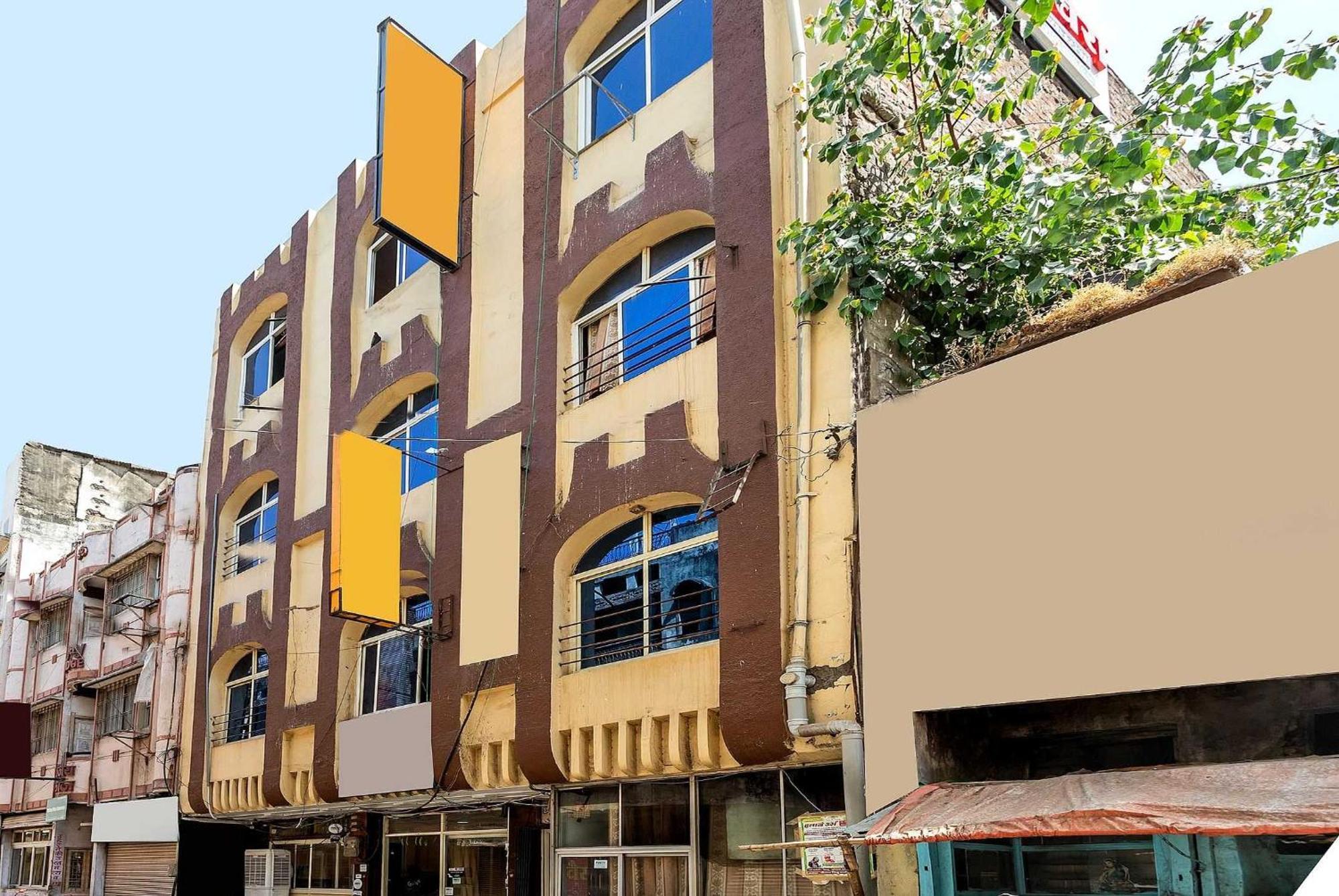 Spot On Hotel Sawera Индаур Экстерьер фото